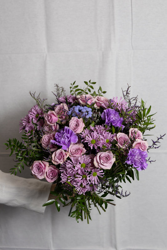 Violeto ziedu pušķis