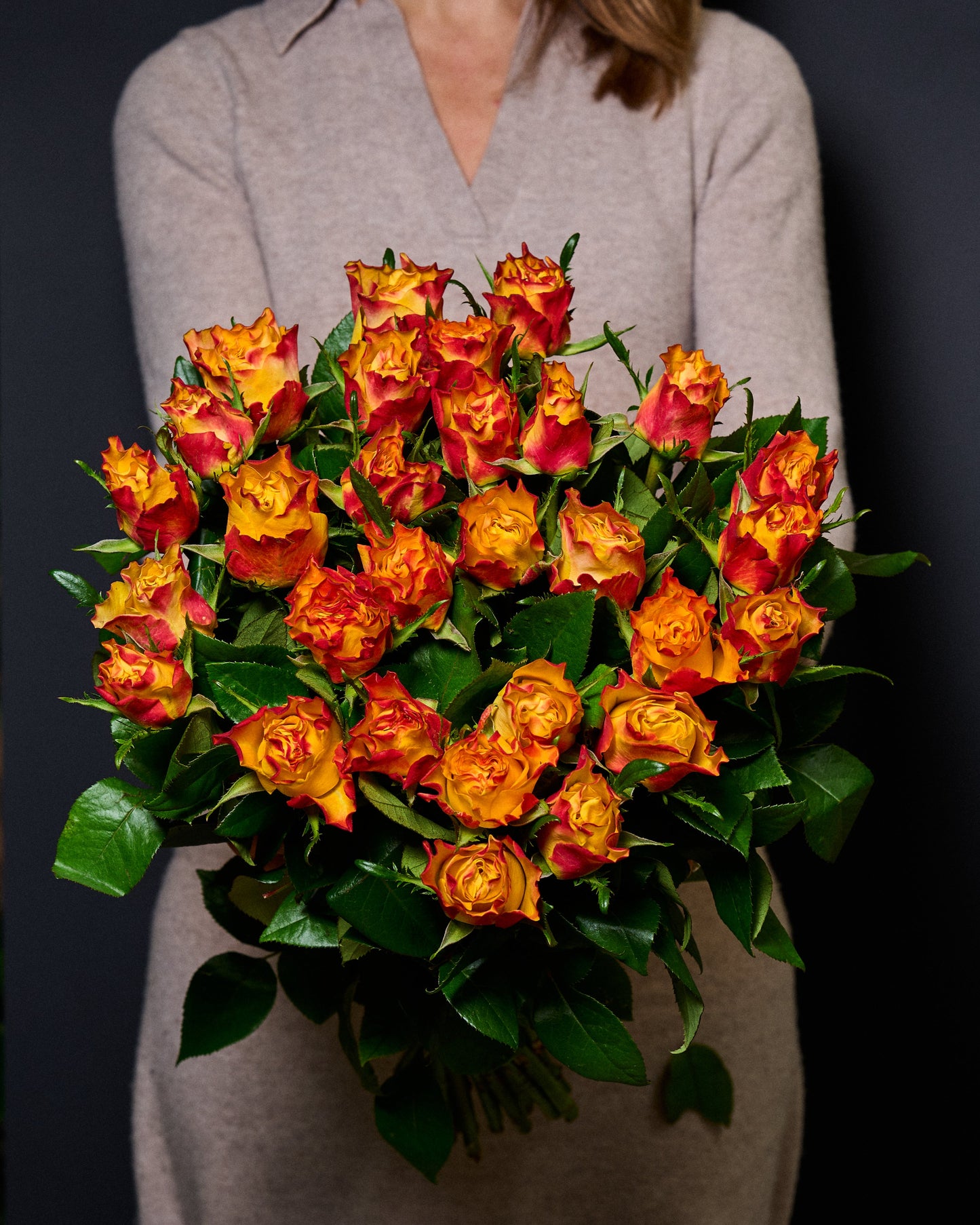 Flame roses 50 - 60 cm